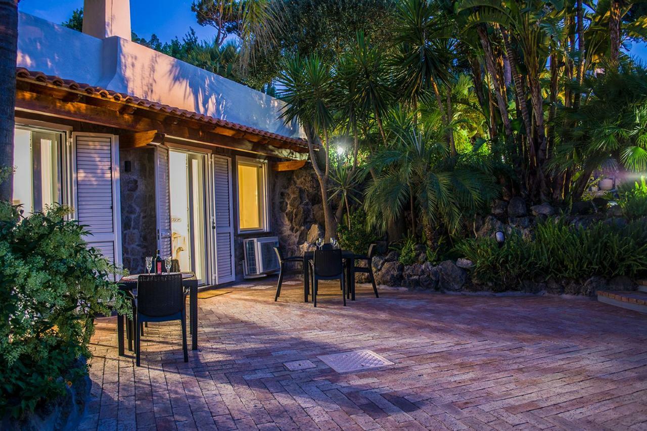 Villa Marylu' Ischia Eksteriør billede